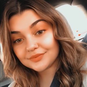 Meet your Posher, Sierra